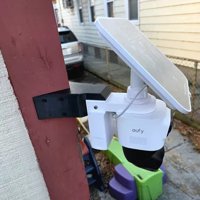 Giá treo góc tường dùng năng lượng mặt trời cho EufyCam S4 (Solar Corner Wall Mount)