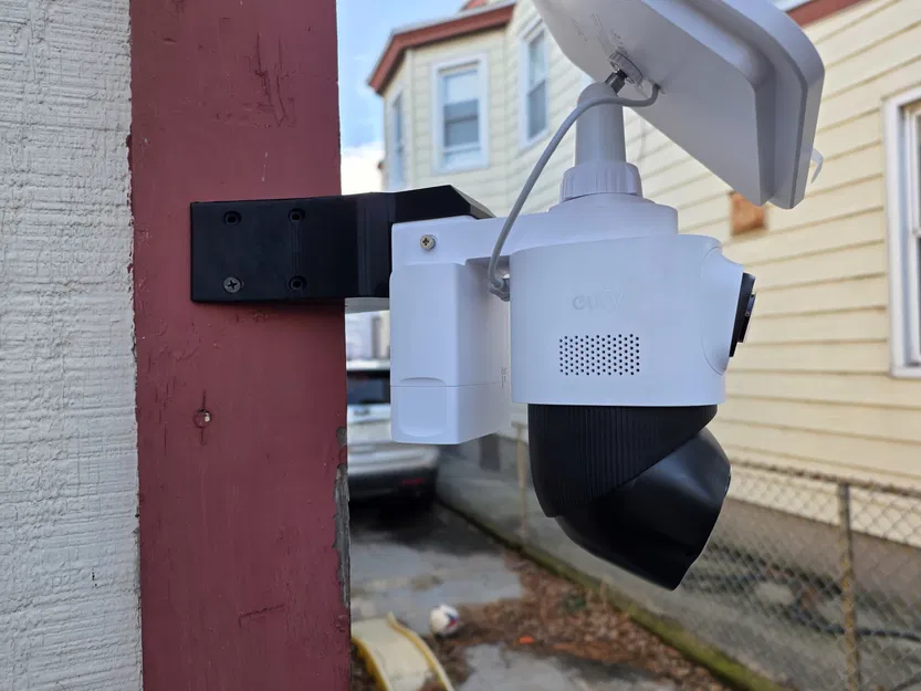 Giá treo góc tường dùng năng lượng mặt trời cho EufyCam S4 (Solar Corner Wall Mount) - Image 4