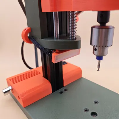 Press drill - mini vrtačka (máy khoan bàn mini)