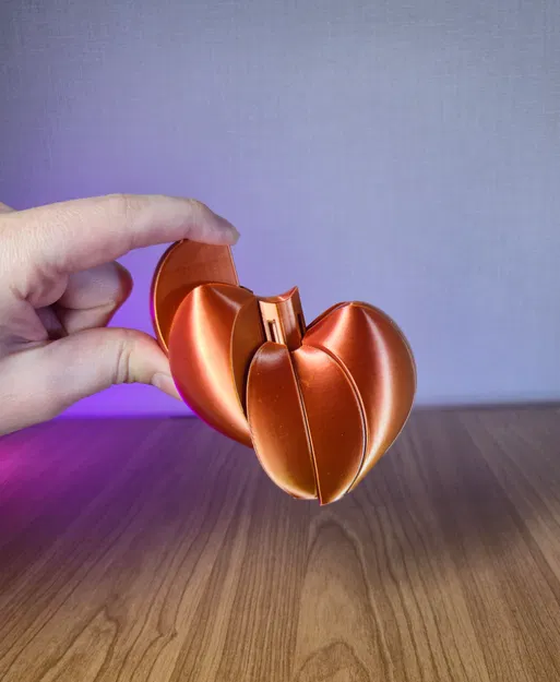 Heart Fidget Toy – Đồ chơi trượt fidget nhờ trọng lực (2 phiên bản) - Image 6