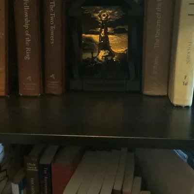 Barâd Dûr Booknook/Hueforge – Booknook nền Hueforge