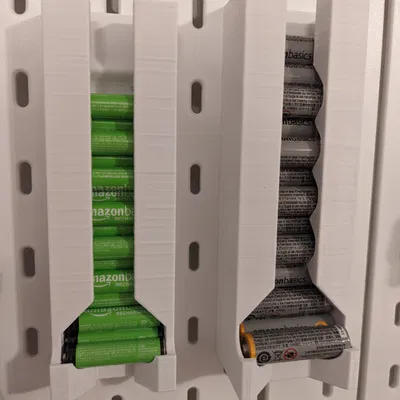 Dispenser pin gắn Skadis (AA, AAA, 18650) [Remix]