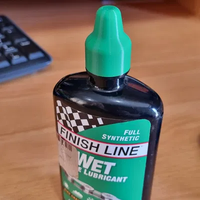 Nắp chai Finish Line (Finish Line Cap)