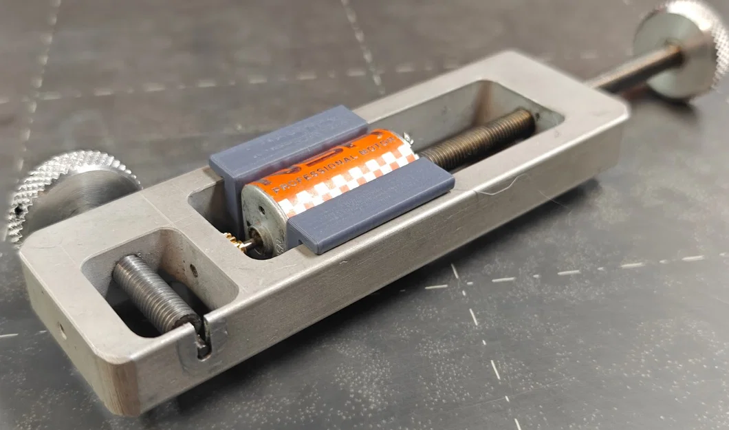 EZ Press – Trợ lý ép pinion cho xe slot car 1/32 - Image 2