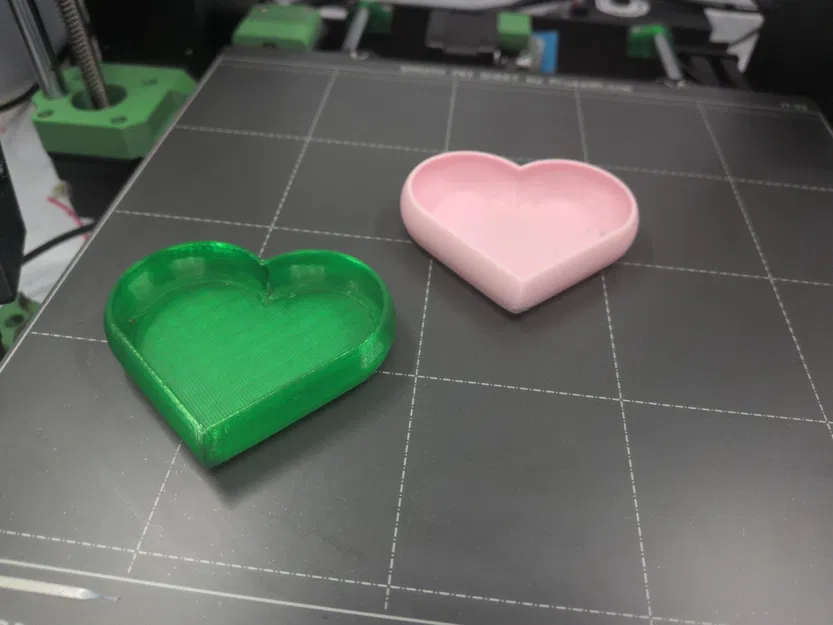 Quà Valentine: Khay Trang Sức Hình Trái Tim (Scalable) - Image 1