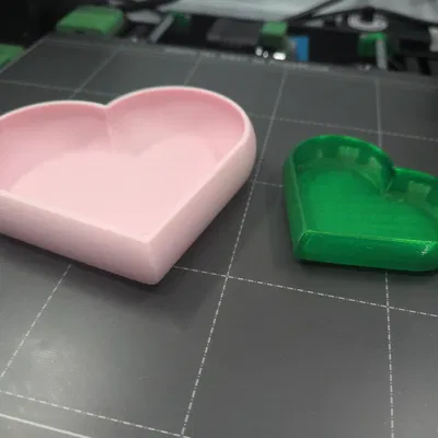 Quà Valentine: Khay Trang Sức Hình Trái Tim (Scalable)