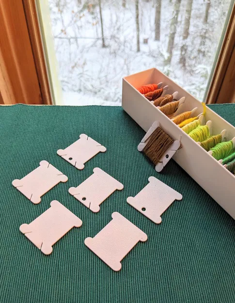 Bobbins thêu mượt & đơn giản (Smooth & Simple Embroidery Bobbins) - Image 3