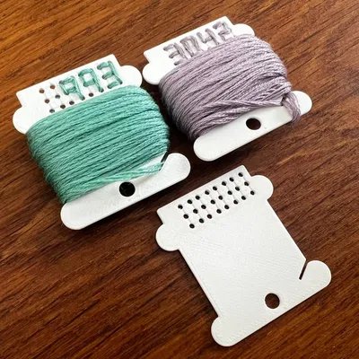 Suốt chỉ thêu có thêu số mã màu