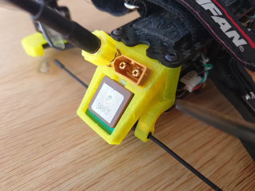 Đuôi TBS Source One v3 có mount SMA, GPS và XT60 - Image 1