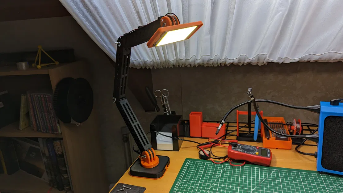 Đèn bàn xoay điều chỉnh được (Adjustable Turning Desk Light) - Image 4