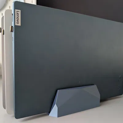 Kệ dựng laptop dọc cho 3 laptop