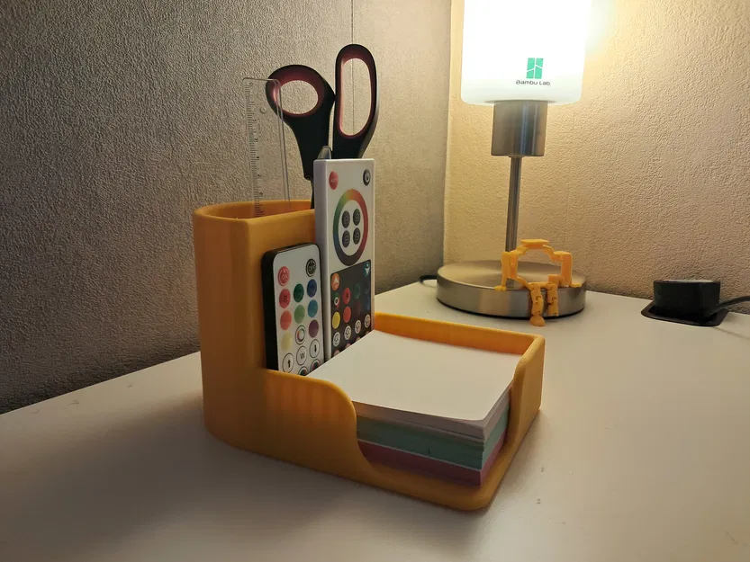 Khay để bàn gọn gàng cho bút và giấy note (desk_organizer_pens_notes) - Image 1