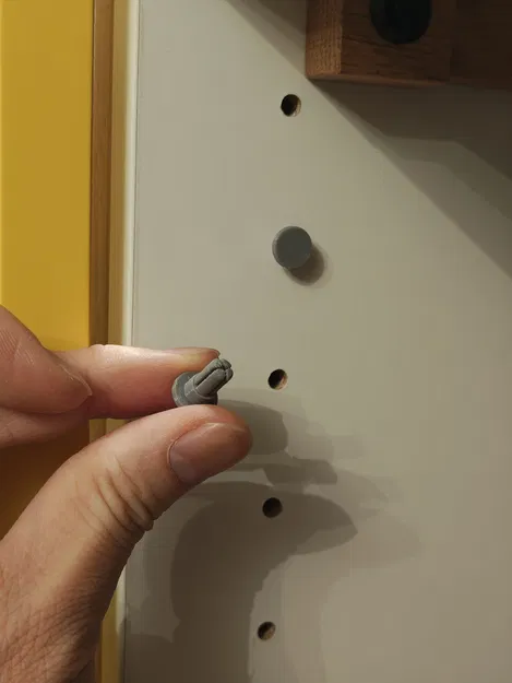 Móc cắm lỗ kệ 5mm (5mm shelf hole plug-hook thing) - Image 1