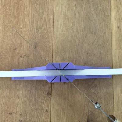 Hộp dẫn cưa cho phào chân tường (baseboard) 15mm