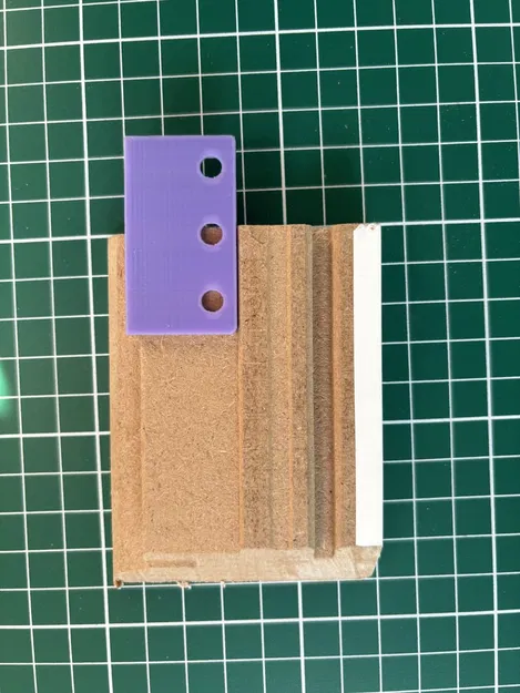 Kẹp baseboard cho tường và chân nội thất (baseboard clips) - Image 2