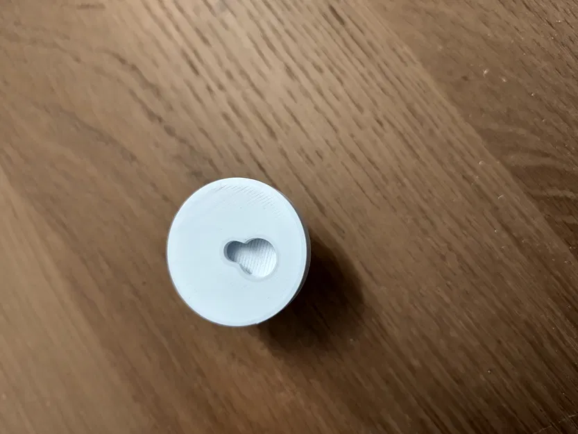 Móc treo khăn gắn tường kiểu keyhole slot - Image 4