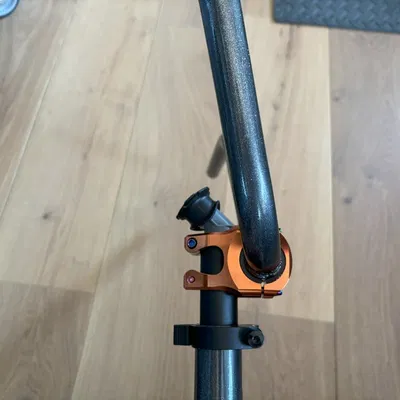 Ngàm Quadlock giấu trong ống (Quadlock mount inside tube)