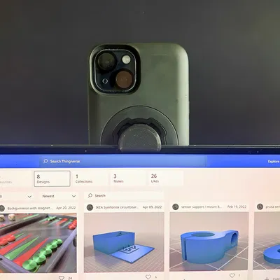 Giá gắn webcam laptop Quadlock (dùng điện thoại làm webcam)