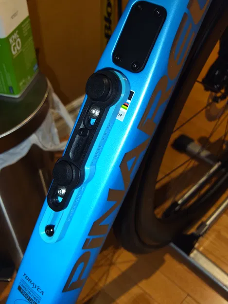 Tấm dời Fidlock bottle cage shifer cho bình lớn hơn - Image 4