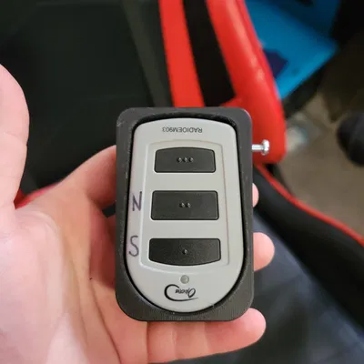 Giá treo remote (Opera Radioem903)