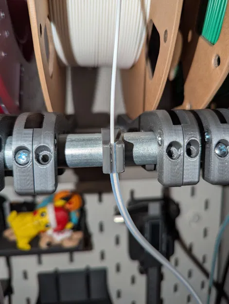 Kẹp EMT có khe cho Filament - Image 1