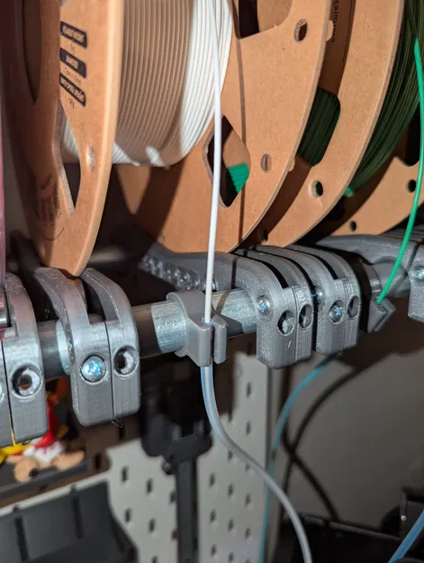 Kẹp EMT có khe cho Filament - Image 2