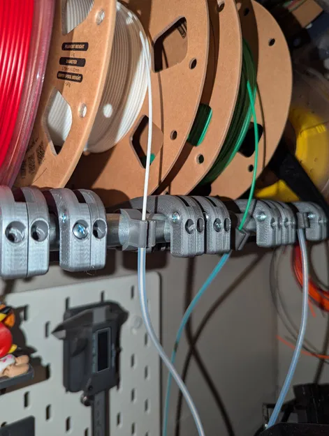 Kẹp EMT có khe cho Filament - Image 3