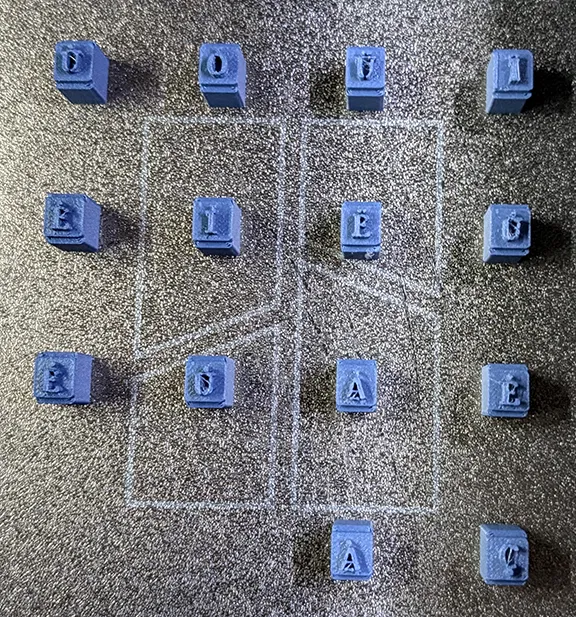 Con dấu bảng chữ cái cho dập đất sét – dấu tiếng Pháp (A E I O U) - Image 1