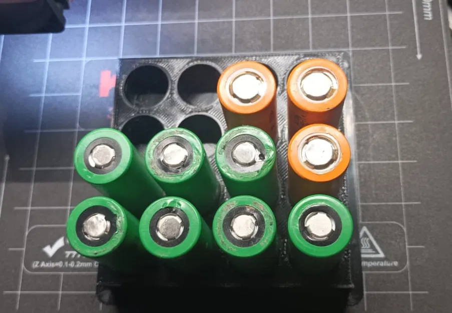 Khay đựng pin 21700 x16 + Nắp (Top) - Image 1