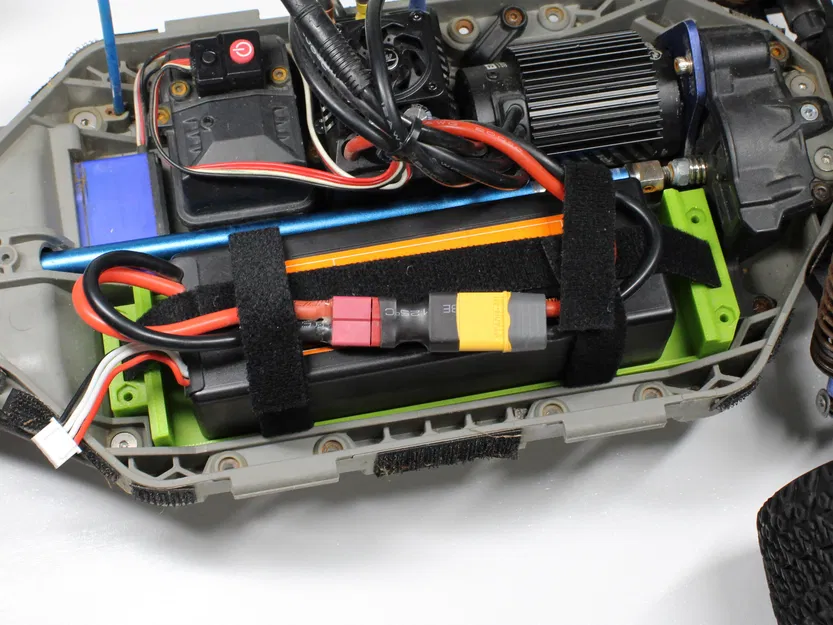 Ngàm giữ dây đai pin cho Traxxas Slash 1:10 [LCG chassis] - Image 2