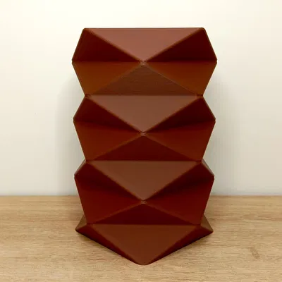 Bình hoa “Plié”