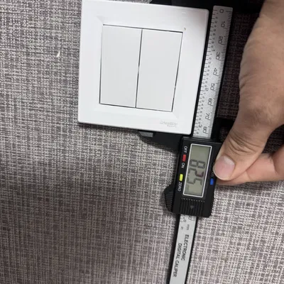 Khung Universal Switch-Remote Frame (Gắn Công Tắc & Dock Remote)