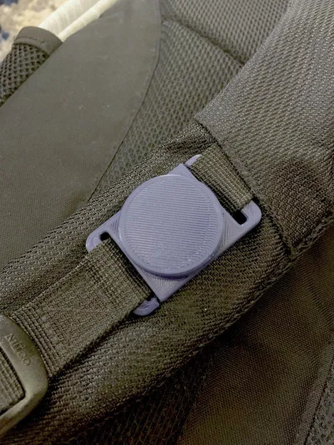 Hộp AirTag gắn dây balo, dây túi máy ảnh hoặc vòng cổ thú cưng - Image 4