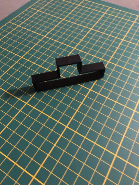 Uchwyt na kabel Tracer 724 AL – Kẹp giữ dây cáp - Image 1