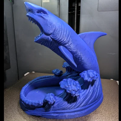 Tháp Xúc Xắc Cá Mập Jaws (Jaws Shark Dice Tower)