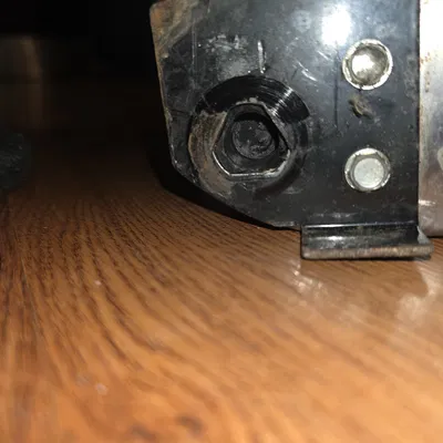 Bản lề cam cửa phải Frigidaire (Right Door Cam Hinge)