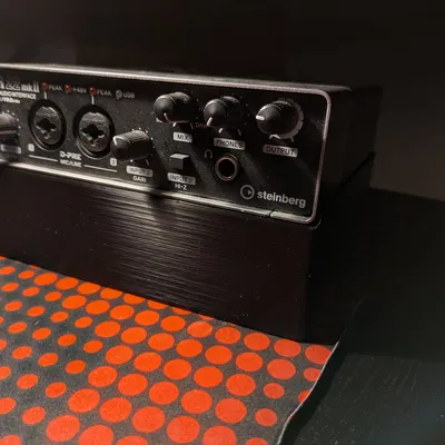 Chân đế Steinberg UR22mkII