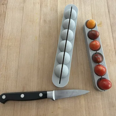 Dụng cụ cắt lát cà chua bi (Cherry Tomato Slicing tool)