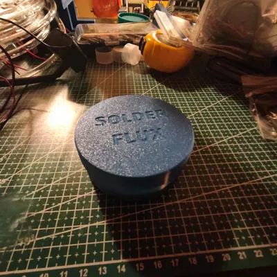 Hộp Đựng Solder Flux (Nắp Vặn Ren)