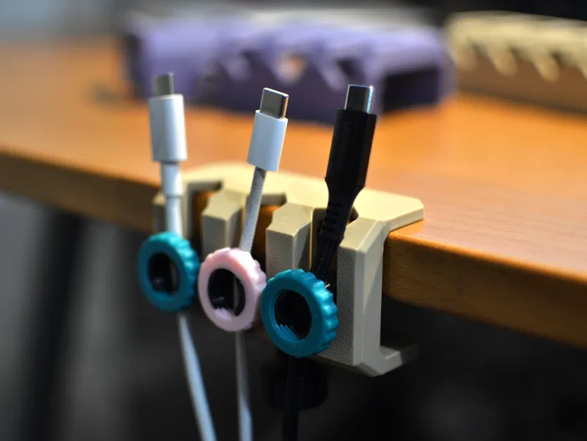 CableDock C System – Kẹp giữ cáp để bàn dạng modular với C-clamp - Image 4