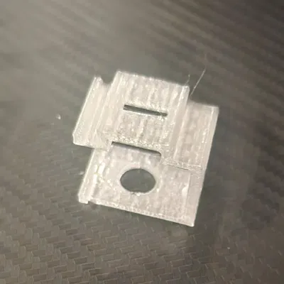 Pát gắn màn sáo ngang (uchwyt na żaluzje) (19x25mm)