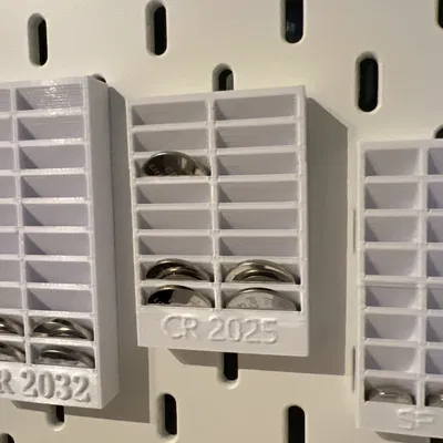 Giá giữ pin cúc áo Skadis CR2025