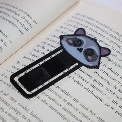 Chibi Racoon Bookmark – Kẹp sách chibi gấu mèo