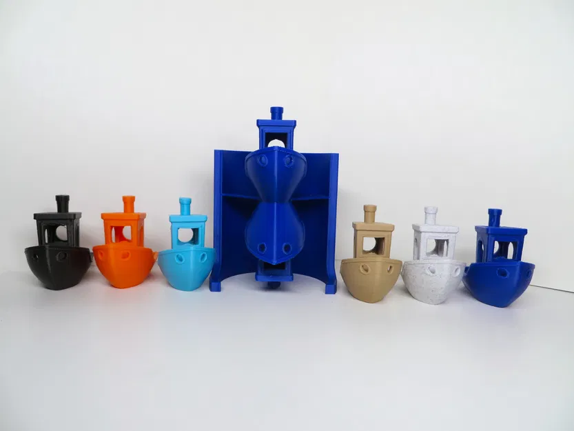 Phản chiếu của Benchy trên mặt nước lặng - Image 1