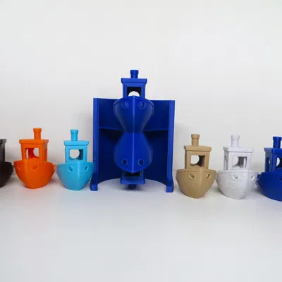 Phản chiếu của Benchy trên mặt nước lặng