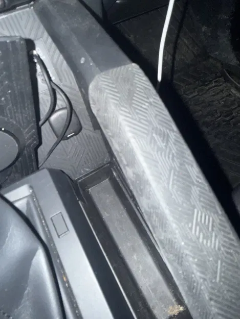 Insert hộc console cần số Toyota Tacoma 4th gen Heritage TOYOTA - Image 6