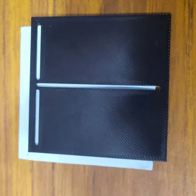 Stencil cỡ Sticky Note (~76mm) – Khe chữ “T” & Đường thẳng