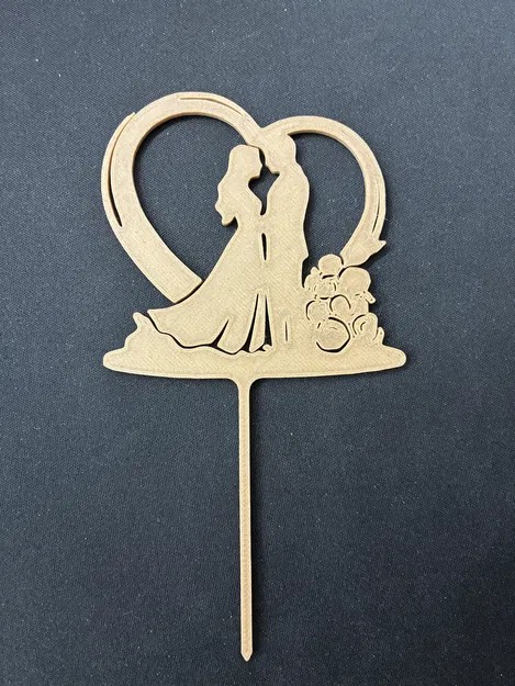 Romantic Cake Topper #1 – Cake topper cô dâu chú rể trong khung tim - Image 1