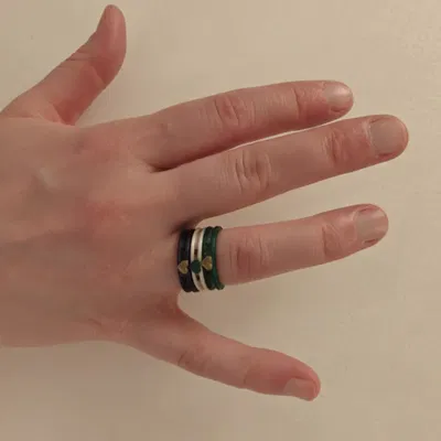 Nhẫn có hoặc không có trái tim (Ring with or without hart)