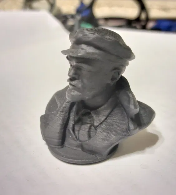 Tượng bán thân Lenin (Lenin bust) - Image 1